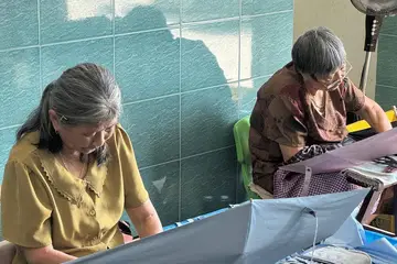 一把太阳伞带动一村村民就业，拼多多千亿扶持助力源头工厂高质量发展